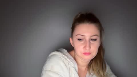 Stephany online show from 01/19/26, 04:49