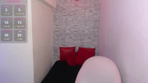 Snapshot of stephany_rodriguez_ chatting on 10/20/25, 01:00 stephany_rodriguez_ online show from 10/20/25, 01:00