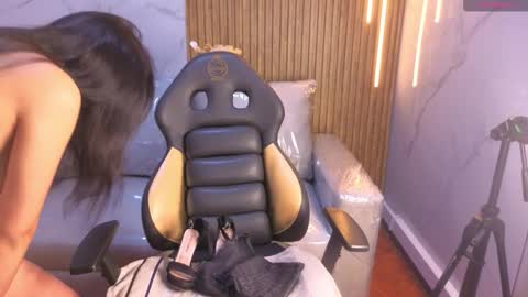 Snapshot of stephany_rodriguez_ chatting on 11/28/25, 12:19 stephany_rodriguez_ online show from 11/28/25, 12:19