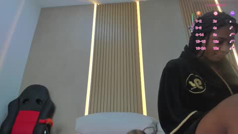 Stephany online show from 09/13/25, 12:05