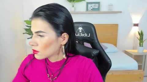 Snapshot of stephanya_ chatting on 02/04/25, 12:11 S T E P H A N Y A online show from 02/04/25, 12:11