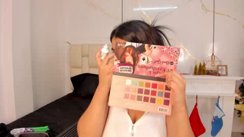 Snapshot of stephanysc chatting on 01/07/25, 10:19 Stefanny online show from 01/07/25, 10:19