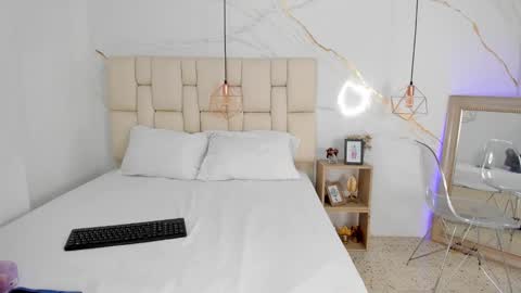 Snapshot of stephanysc chatting on 02/19/25, 09:58 Stefanny online show from 02/19/25, 09:58