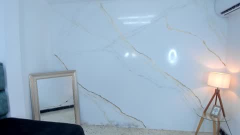 Snapshot of stephanysc chatting on 10/15/25, 12:11 Stefanny online show from 10/15/25, 12:11