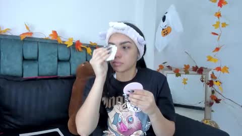 Snapshot of stephanysc chatting on 10/26/25, 12:16 Stefanny online show from 10/26/25, 12:16