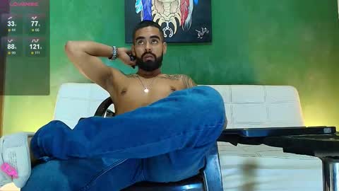 Snapshot of stephenbrown_ chatting on 03/26/26, 01:01 ................ online show from 03/26/26, 01:01