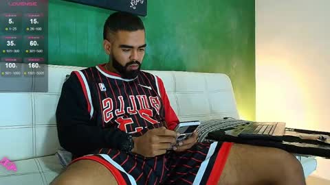 Snapshot of stephenbrown_ chatting on 04/08/26, 02:00 ................ online show from 04/08/26, 02:00