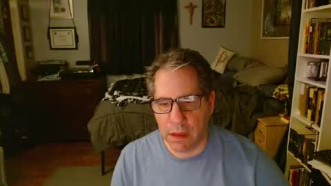 Snapshot of stephenhal9 chatting on 03/27/26, 03:01 stephenhal9 online show from 03/27/26, 03:01