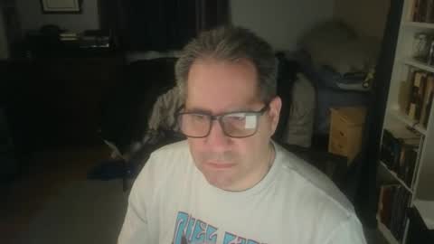 Snapshot of stephenhal9 chatting on 04/10/26, 04:17 stephenhal9 online show from 04/10/26, 04:17