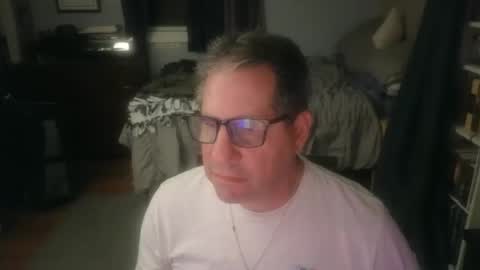 Snapshot of stephenhal9 chatting on 04/27/26, 03:48 stephenhal9 online show from 04/27/26, 03:48