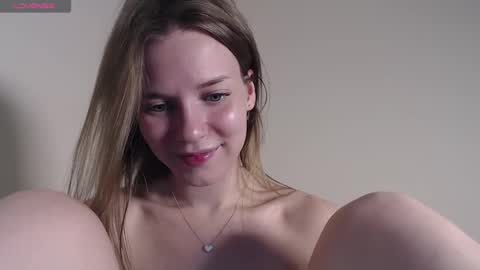 Snapshot of stephie_mrr chatting on 03/02/25, 11:29 Steph online show from 03/02/25, 11:29