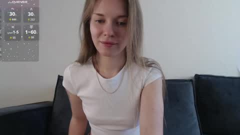 Snapshot of stephie_mrr chatting on 03/15/26, 09:04 Steph online show from 03/15/26, 09:04