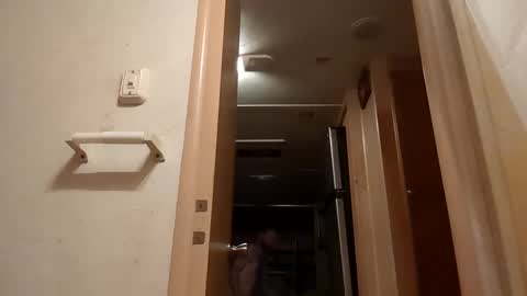 Snapshot of sterng123 chatting on 03/06/25, 05:46 sterng123 online show from 03/06/25, 05:46