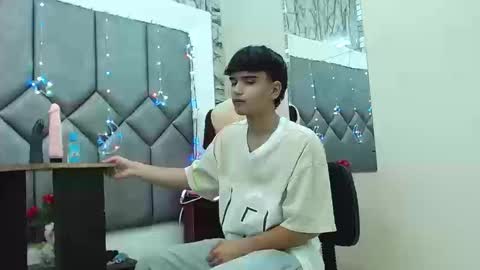 Snapshot of steve_hotman_ chatting on 03/25/26, 01:28 Steve Hotman online show from 03/25/26, 01:28