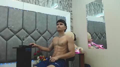 Snapshot of steve_hotman_ chatting on 04/01/26, 01:41 Steve Hotman online show from 04/01/26, 01:41