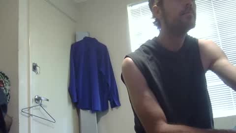 Snapshot of steveaussie chatting on 01/12/25, 07:00 Australian420 online show from 01/12/25, 07:00