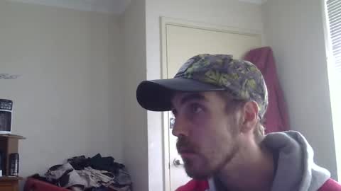 Snapshot of steveaussie chatting on 02/11/25, 11:33 Australian420 online show from 02/11/25, 11:33