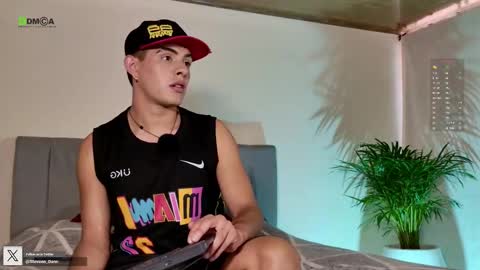 Snapshot of steveen_1604 chatting on 12/04/25, 01:42 Stevenn online show from 12/04/25, 01:42