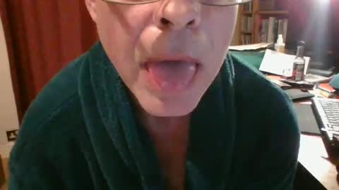Snapshot of stevejm3740 chatting on 12/22/24, 01:34 stevejm3740 online show from 12/22/24, 01:34