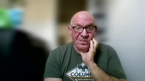 Snapshot of stevejons47 chatting on 02/10/25, 04:58 stevejons47 online show from 02/10/25, 04:58