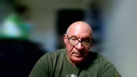 Snapshot of stevejons47 chatting on 02/15/25, 04:56 stevejons47 online show from 02/15/25, 04:56