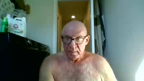 Snapshot of stevejons47 chatting on 10/30/25, 02:40 stevejons47 online show from 10/30/25, 02:40
