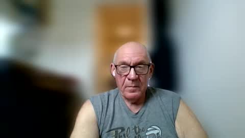 Snapshot of stevejons47 chatting on 03/18/26, 06:11 stevejons47 online show from 03/18/26, 06:11