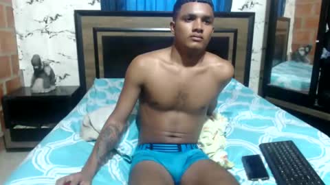 Snapshot of steven_big_dick23 chatting on 01/05/25, 06:56 Steven online show from 01/05/25, 06:56