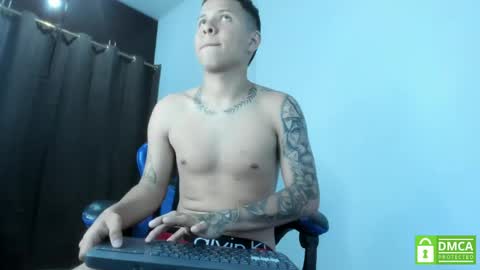 Snapshot of steven_skinnyboy chatting on 04/29/26, 03:21 Steven online show from 04/29/26, 03:21