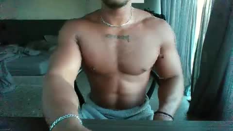 stevenbr359 online show from 11/10/25, 11:04