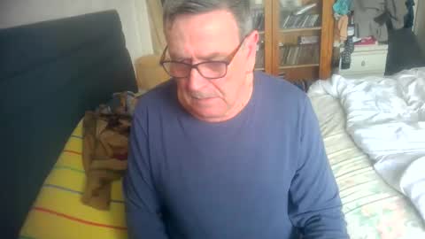 slave for computer control online show from 03/16/26, 10:19