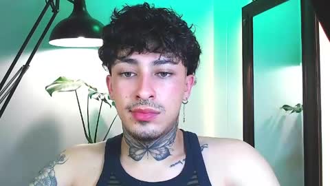 Snapshot of stevennavarro chatting on 04/11/26, 10:14 Daniel Steven Navarro online show from 04/11/26, 10:14