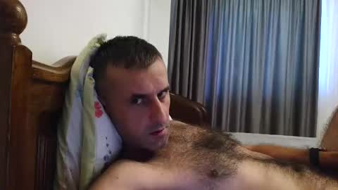 Snapshot of stevenpit chatting on 09/21/25, 10:39 stevenpit online show from 09/21/25, 10:39