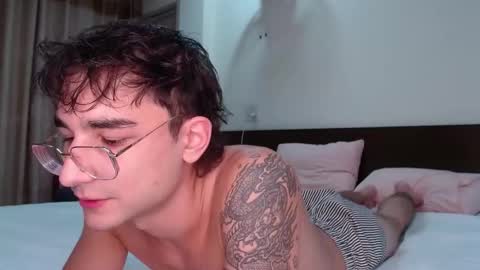 Snapshot of steveoceanbeanhuge chatting on 12/07/24, 04:36 Alex   online show from 12/07/24, 04:36