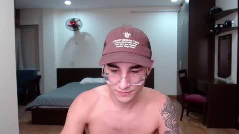 Snapshot of steveoceanbeanhuge chatting on 01/20/25, 02:46 Alex   online show from 01/20/25, 02:46