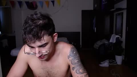 Snapshot of steveoceanbeanhuge chatting on 09/25/25, 10:08 Alex   online show from 09/25/25, 10:08