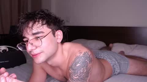 Alex   online show from 10/30/25, 02:51