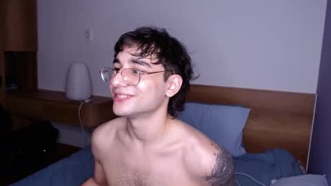 Snapshot of steveoceanbeanhuge chatting on 02/20/26, 04:07 Alex online show from 02/20/26, 04:07