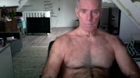 stevetwo online show from 12/11/24, 10:03