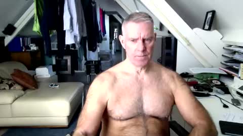 Snapshot of stevetwo chatting on 03/03/26, 12:11 stevetwo online show from 03/03/26, 12:11