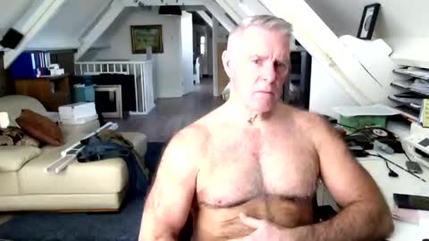 Snapshot of stevetwo chatting on 03/16/26, 12:31 stevetwo online show from 03/16/26, 12:31