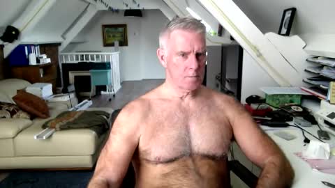 Snapshot of stevetwo chatting on 03/23/26, 12:20 stevetwo online show from 03/23/26, 12:20