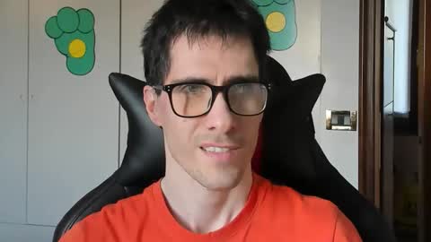 Snapshot of stevex870 chatting on 10/10/25, 02:38 Steve online show from 10/10/25, 02:38