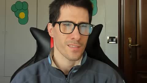 Steve online show from 12/14/25, 01:49