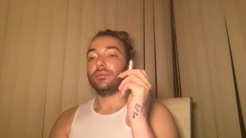 Snapshot of stevey_94 chatting on 09/12/25, 12:00 gay tease online show from 09/12/25, 12:00