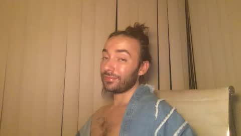 Snapshot of stevey_94 chatting on 09/16/25, 01:39 gay tease online show from 09/16/25, 01:39