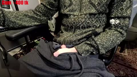 Snapshot of stevie_grey chatting on 01/18/25, 10:28 stevie_grey online show from 01/18/25, 10:28