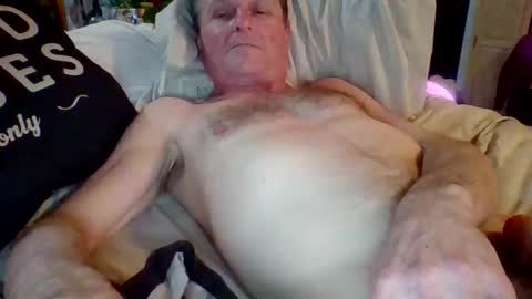 steviehard7 online show from 02/11/25, 05:05