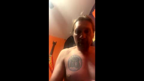 Snapshot of steviehardcock71 chatting on 09/24/25, 09:01 steviehardcock71 online show from 09/24/25, 09:01