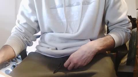 Chillguy online show from 02/17/25, 08:04